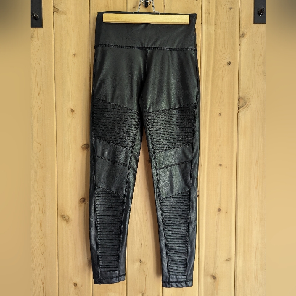 7FAMK Faux Leather Leggings with Ribbed Knees